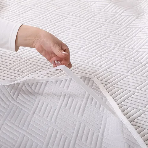 Lattice Serues Ice Silk Bed Cover